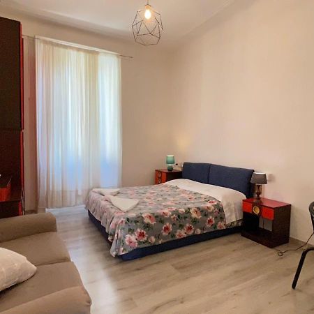 Room In The City Center - Stanza In Centro Citta Milano Eksteriør bilde