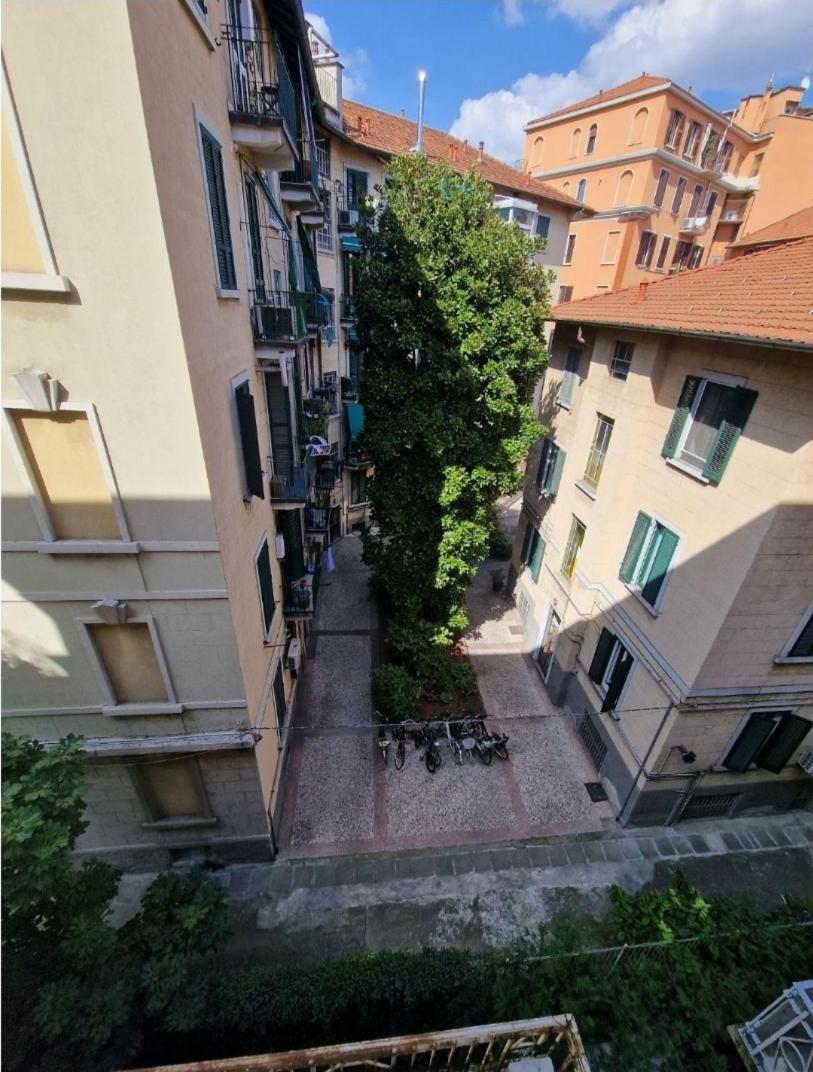 Room In The City Center - Stanza In Centro Citta Milano Eksteriør bilde